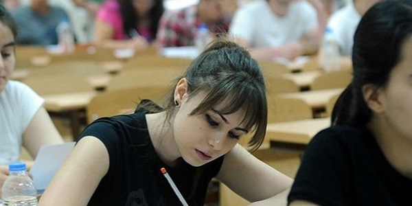 AÖF öğrencilerine 'Akreditasyon' müjdesi