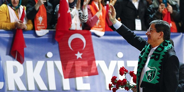 Hiçbir tehdit karşısında baş eğmeyeceğiz