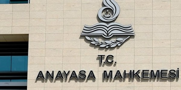 AYM başkanlığı seçimi Resmi Gazetede