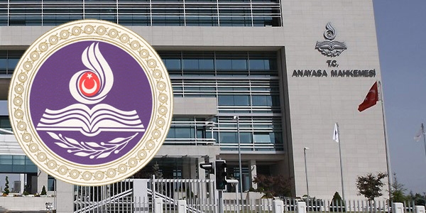 AYM Ba�kan� Arslan'dan ilk atama