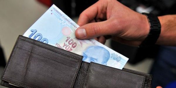 AVM'lerde işçilerin yüzde 58'i asgari ücretli