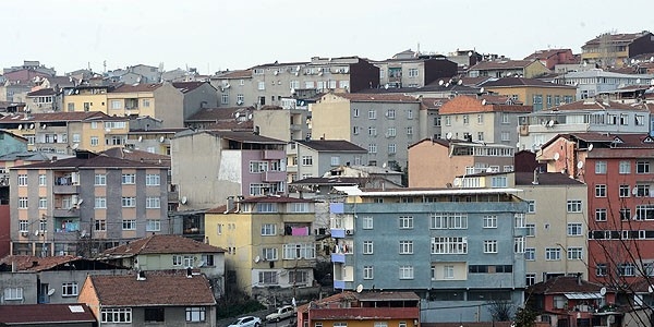 Nüfusun üçte ikisi deprem riskiyle yaşıyor