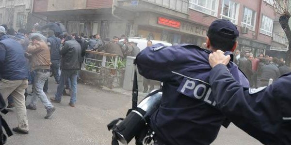 Amirden polis memuruna: Sık lan sık