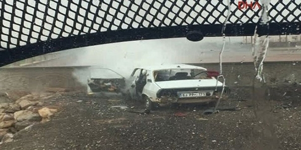 Polis kontrol noktasında patlama: 1'i polis, 3 yaralı
