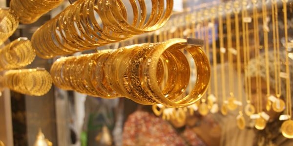 Gram altın 100 lirayı aşınca satışlar patladı