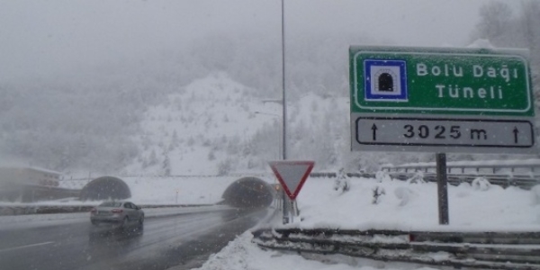 Bolu dağı'nda kar yağışı başladı