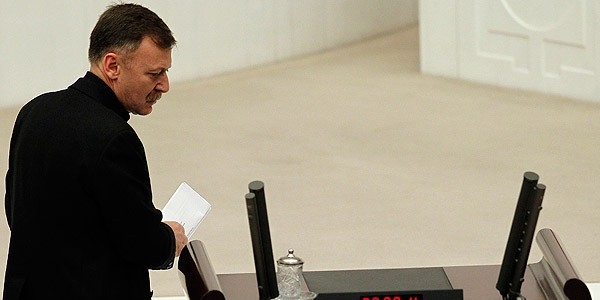 �zgecan, TBMM Genel Kurulu'nda an�ld�