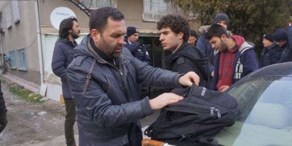 Liseye kavga için gelen 8 kişi gözaltına alındı