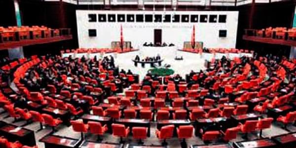 Partilerin adaylık ücretleri belli oldu