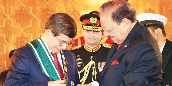 Davutoğlu: Abdullah Gül'e milletvekilliği önerisi için henüz erken