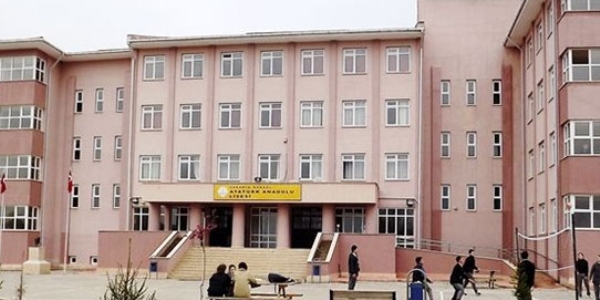 Müdür yardımcısı 'taciz timi' kurdurdu iddiası