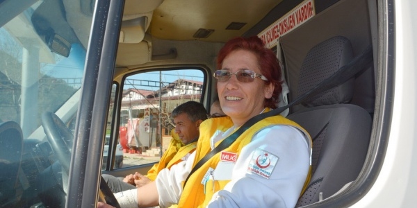 4 çocuk annesi ambulans şoförünün başarısı