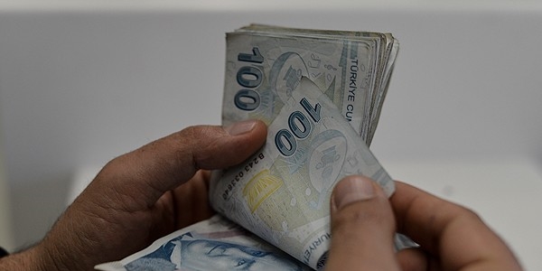 Düşük faiz ekonomiyi canlandırıyor
