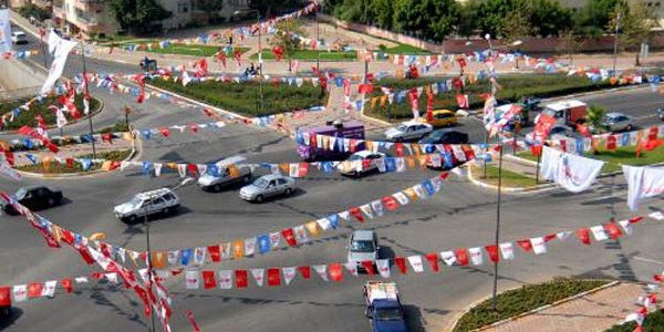 Seçmene ulaşmak cep yakıyor