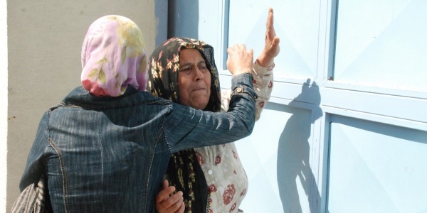 Rahats�zlanan mahkum hastanede �ld�