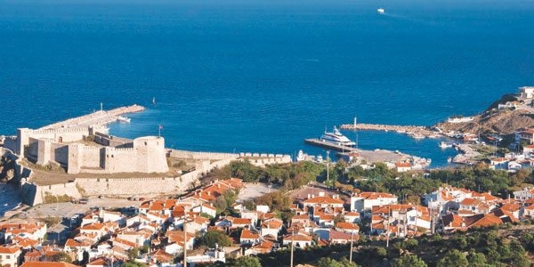 Bakan Güllüce, Bozcaada planını anlattı