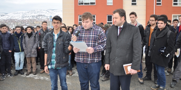 Lise ��rencilerinden 'Okul Birle�tirme' tepkisi