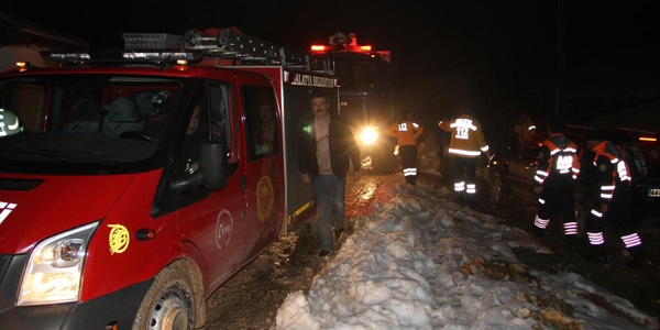 İki askeri uçak düştü: 4 asker şehit