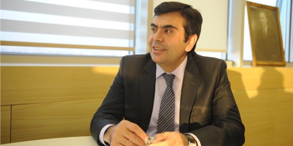Tekin, uzman alımı eleştirilerine cevap verdi