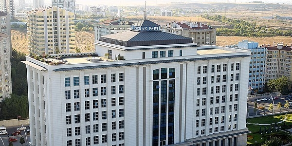 AK Parti'den seçim provası