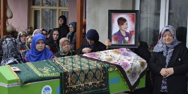 Bilgen Öğretmen gözyaşlarıyla uğurlandı