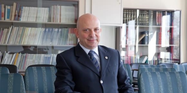 Üniversitedeki olaylar tedbirle değil diyalogla çözülsün