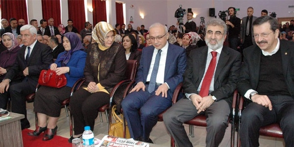Ermenek'te madenci ailelerine tapuları verildi