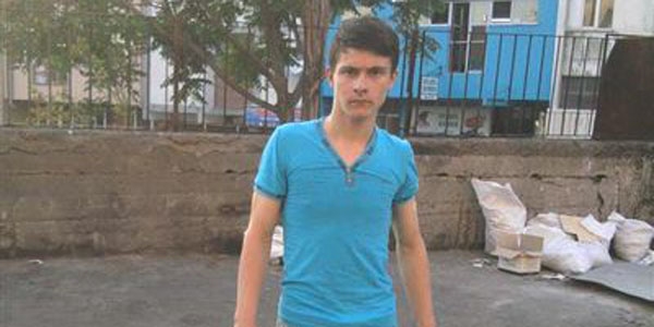Traktör altında kalan 17 yaşındaki genç öldü