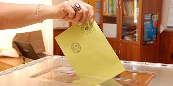 'Milletvekili seçilme yaşı 18'e indirilsin' kampanyası