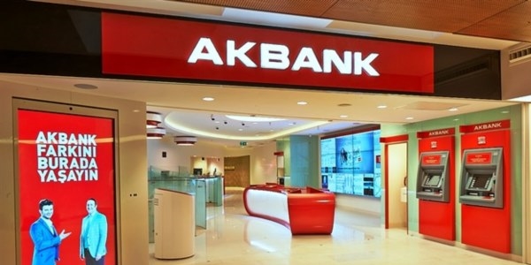 Akbank'ta 1,6 milyar lira kayıp