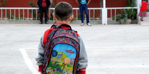 '235 bin öğrenci okulu terk etti'