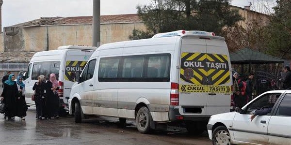 Sakıncalı 150 öğrenci servisi şöförü işten çıkarıldı