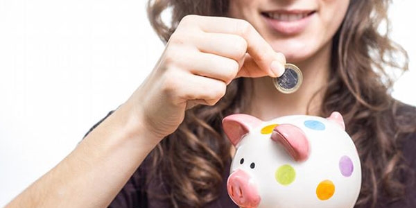 Yoksulluk kad�nlar� iki kat zorluyor