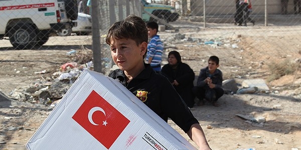 Türk Kızılayı 24 ülkede yüzleri güldürdü