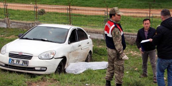 Kad�n sendikac� kazada �ld�