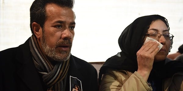 �zgecan'�n babas�ndan 'iyilik �d�l�' i�in te�ekk�r