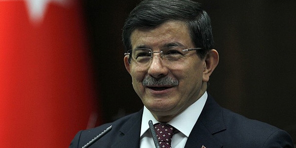 Davutoğlu, Ecevit adına özür diledi