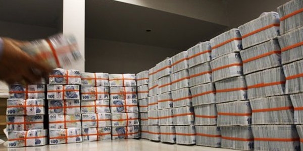 Bütçe şubat ayında 2,4 milyar lira açık verdi