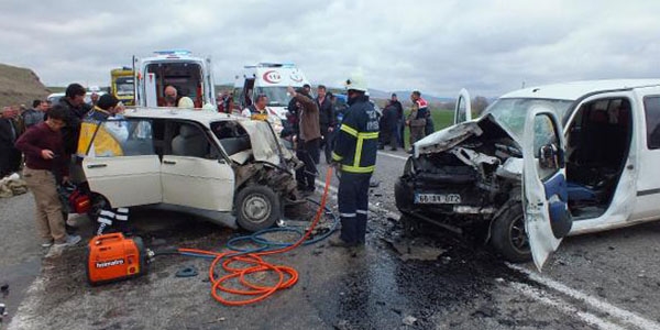 Yozgat'ta trafik kazas: 2 l