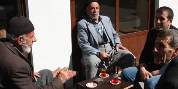 Babalardan silah b�rakma �a�r�s�na destek