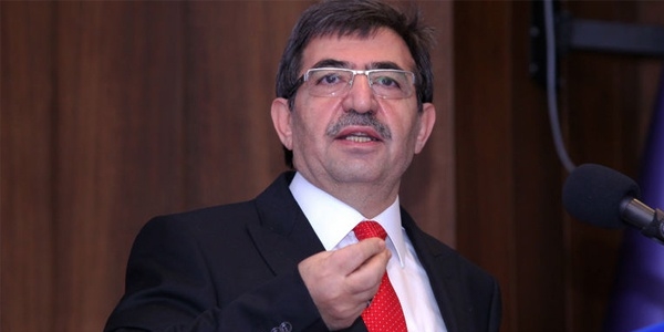 Bakan, Tapu personeliyle ilgili sorulara cevap verdi