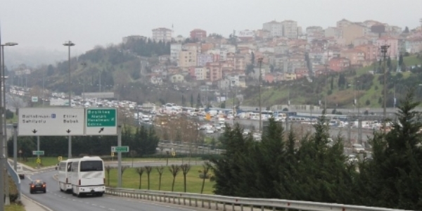 TEM'de durdurulan otomobilden cephanelik çıktı