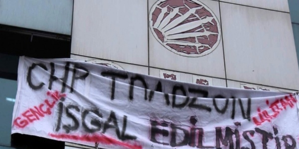 CHP'nin Trabzon il başkanlığı 4 gündür işgal altında!