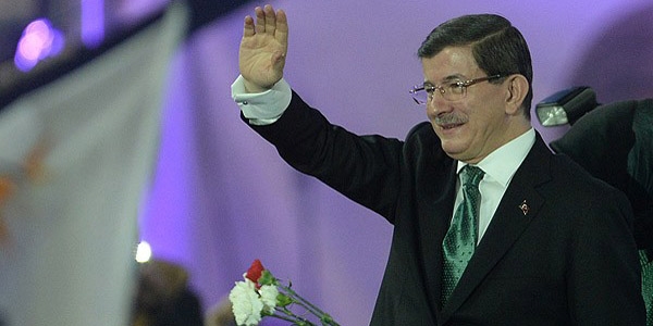Davutoğlu: Nefreti, şiddeti toprağa gömelim