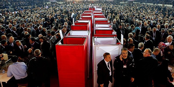 MHP'nin MYK'sı yarı yarıya değişti