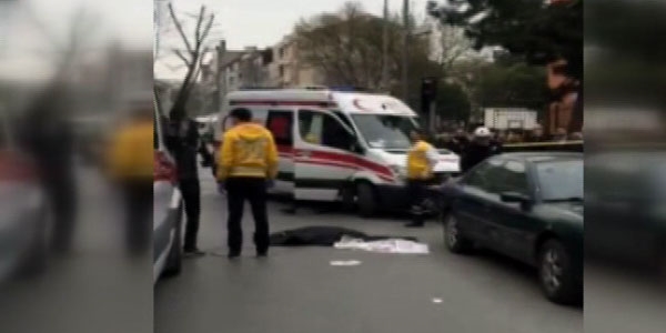 Minibüs ilkokul öğrencisini ezdi