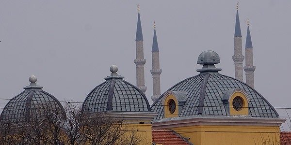 Vakıflar hoşgörüyü yeniden inşa etti