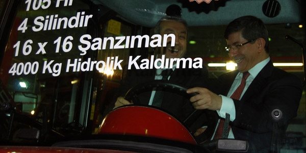 Başbakan Davutoğlu direksiyona geçti