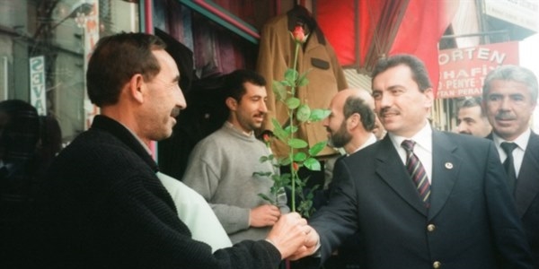 Muhsin Yazıcıoğlu dualarla anılıyor