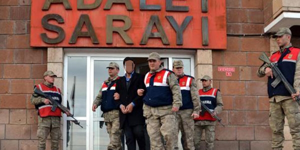 Cinayet zanlısı askeri birliğinde gözaltına alındı